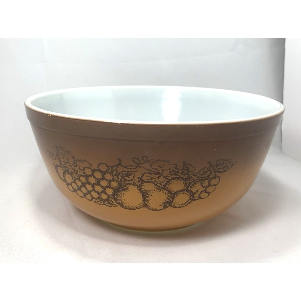 Pyrex Mixing Bowl #403 Old Orchard Brown Fruit Vintage 70s Large 2.5 Qt. USA NY